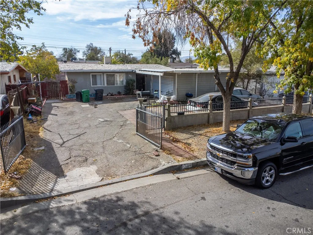 750 W Avenue H12, Lancaster, California 93534 home-pic-0